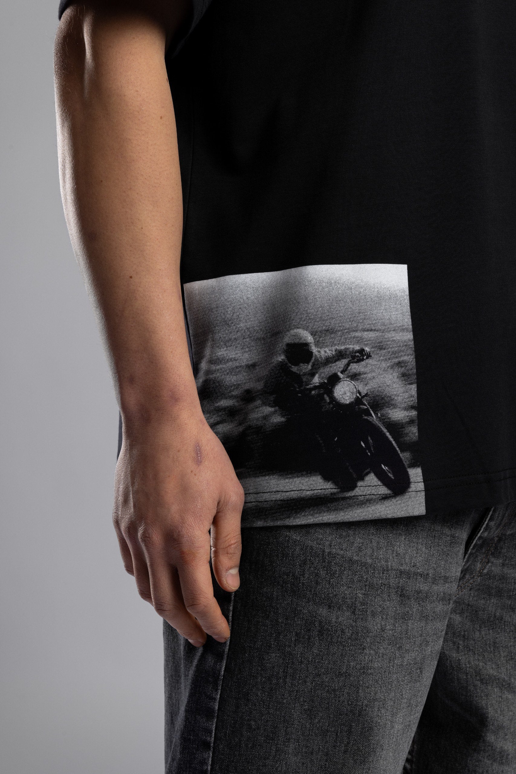 Tricou Brotherhood Motion